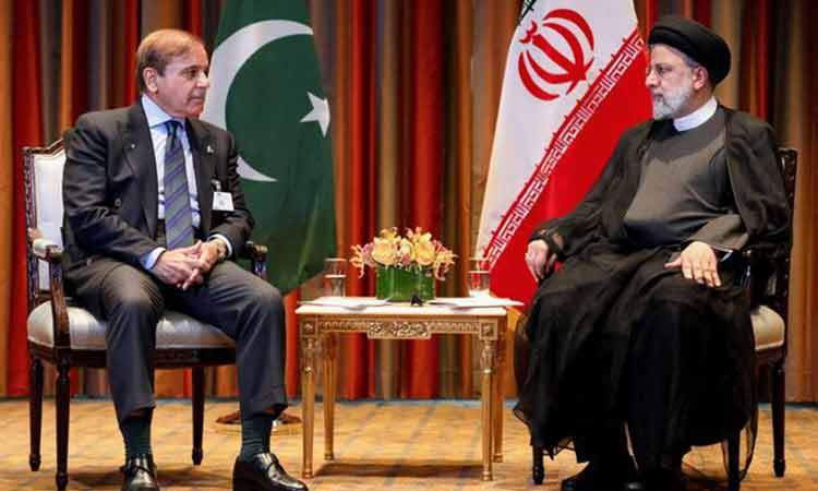 تلاش تهران و اسلام‌آباد برای تقویت روابط دو جانبه