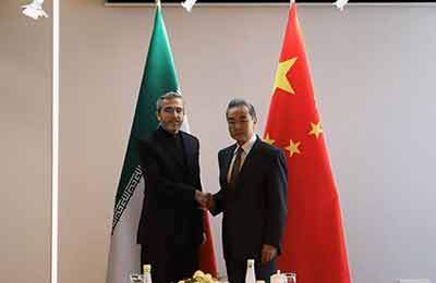 باقری با وزیر خارجه چین دیدار کرد