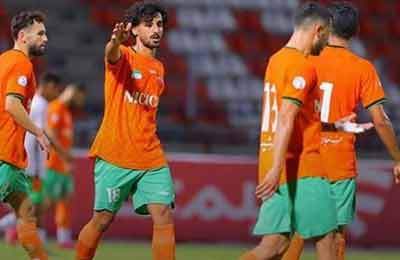 بینی مهاجم مس ۶۰ بخیه خورد!