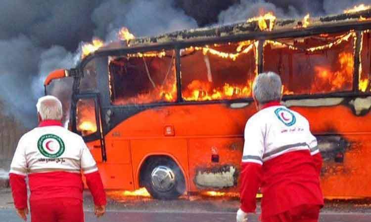 تصادف اتوبوس با تانکر سوخت در جاده زاهدان/ ۹ نفر جان باختند