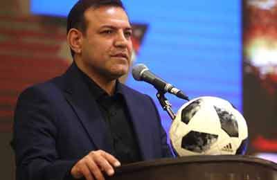 عزیزی خادم به دنبال صندلی مهدی تاج