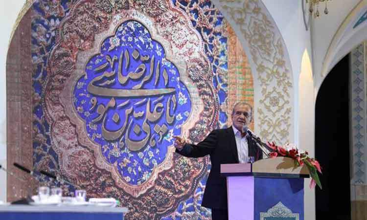 رئیس‌جمهور:‌ با هیچ قوم و انسانی نباید به غیر از عدالت برخورد شود