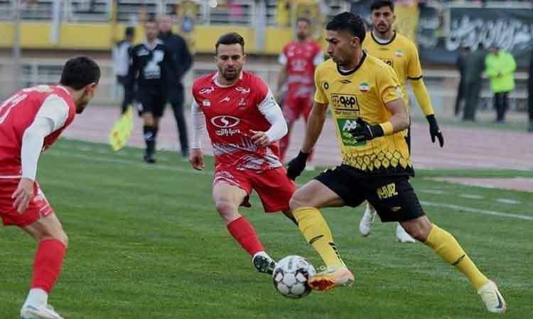 فدراسیون فوتبال، تافته جدا بافته
