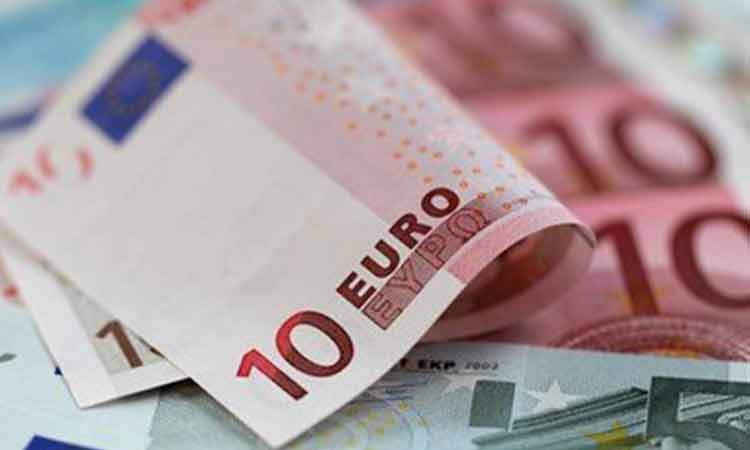 نگهداری ارز بیش از ۱۰ هزار یورو ممنوع است