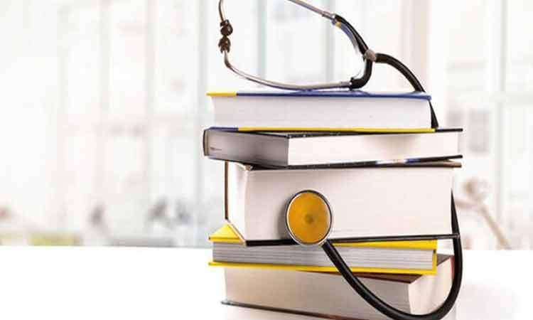 آینده ۱۰ تا ۱۵ ساله آموزش پزشکی و دندانپزشکی را نگران‌کننده می‌بینیم