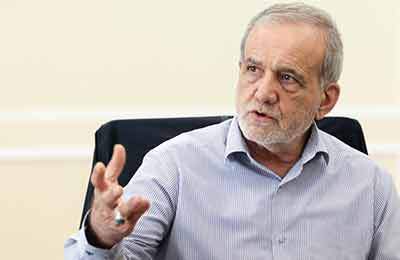 پزشکیان: بنگاه‌های تولیدی برای کارگران خانه بسازند