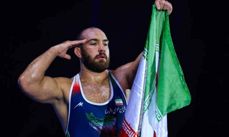 امیرحسین زارع: حاضرم جانم را هم برای ایران بدهم