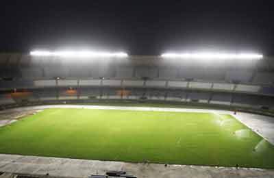 امتیاز میزبانی ورزشگاه پارس شیراز تعلیق شد