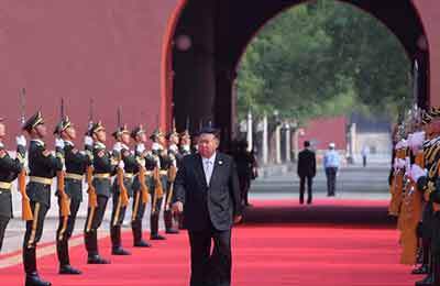 کیم: زرادخانه هسته‌ای را هرگز معامله نمی‌کنیم؛ مذاکره فقط با لغو شرط آمریکا