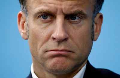 توقف خودرو ماکرون در نیویورک به دلیل عبور کاروان ترامپ