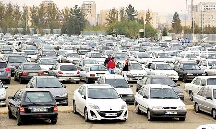 جهش قیمتها ربط مستقیمی به دلار ندارد / تقاضای سرمایهای بازار را ملتهب کرد جهش قیمتها ربط مستقیمی به دلار ندارد / تقاضای سرمایهای بازار را ملتهب کرد